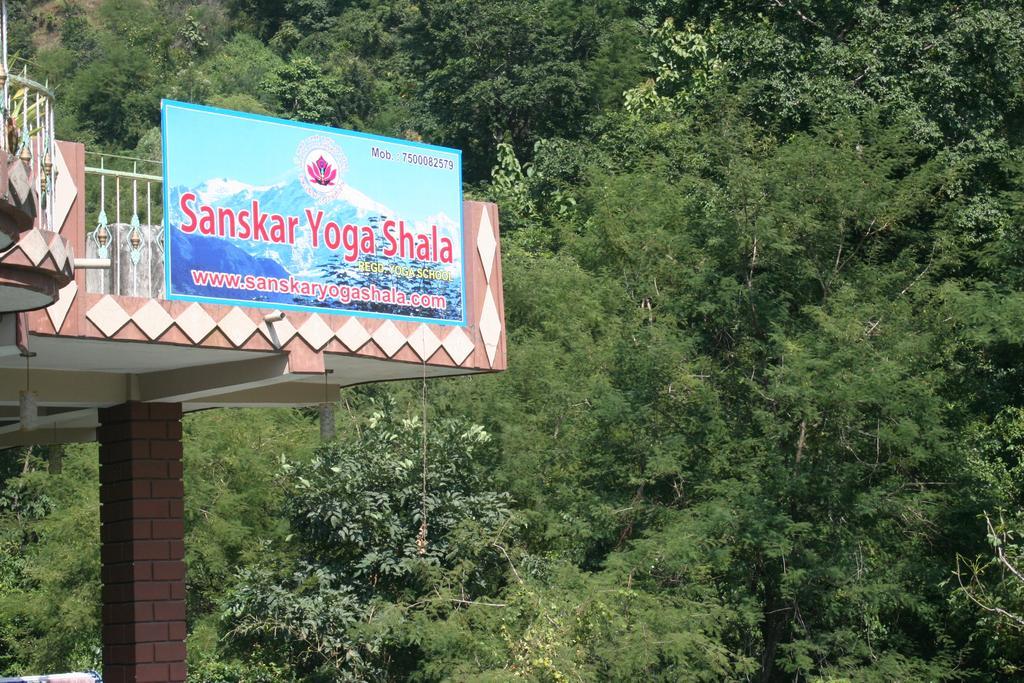 Rishikesh Sadan A Yoga & Spritual Retreat Hotel Tapovan Exterior photo