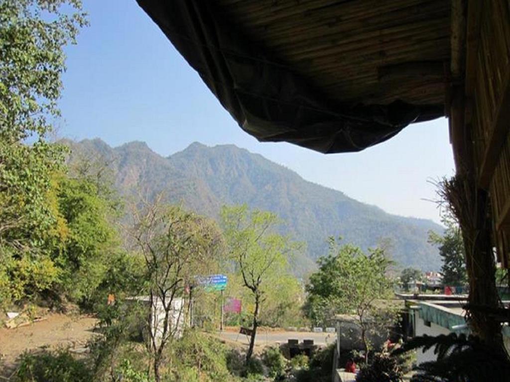 Rishikesh Sadan A Yoga & Spritual Retreat Hotel Tapovan Exterior photo