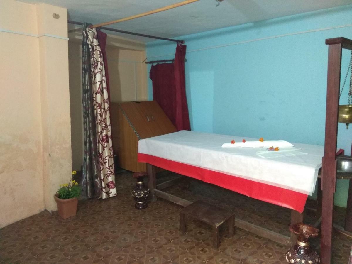 Rishikesh Sadan A Yoga & Spritual Retreat Hotel Tapovan Exterior photo